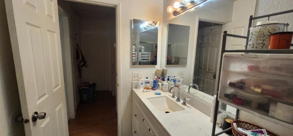 Image 12 of property listing at 837 Commercial Avenue, Ridgecrest, CA 93555