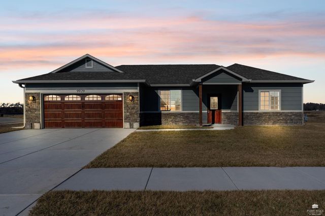 9929 Jasmine Drive, Manhattan, KS 66502
