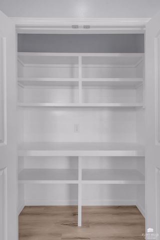 9929 Jasmine Drive, Manhattan, KS 66502