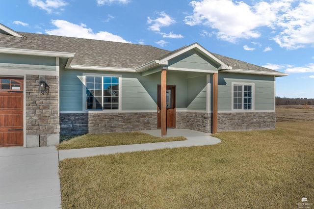 9929 Jasmine Drive, Manhattan, KS 66502