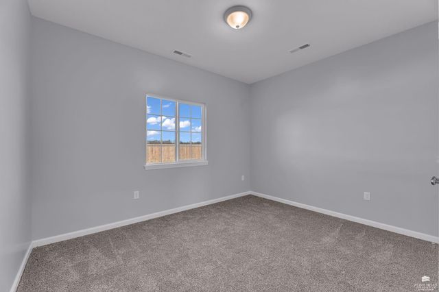 9929 Jasmine Drive, Manhattan, KS 66502