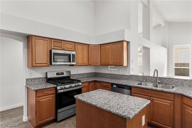 1715 Pinter Way, North Las Vegas, NV 89032