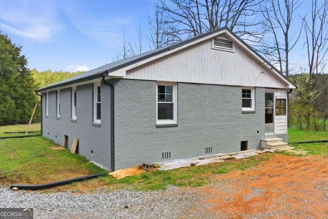 229 Seth Hyatt Road, Ellijay, GA 30540