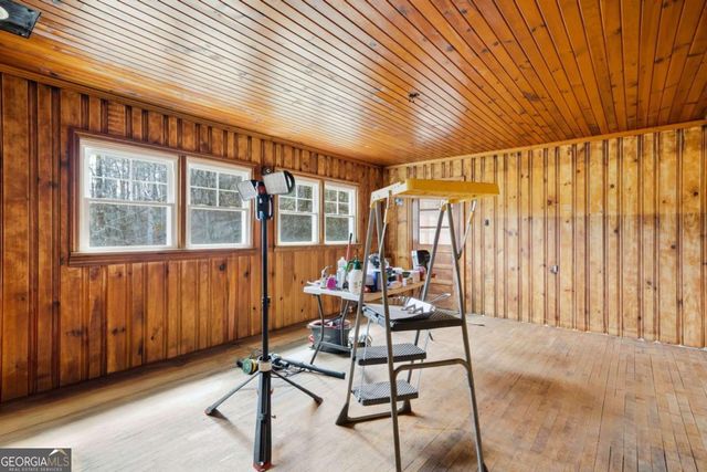 229 Seth Hyatt Road, Ellijay, GA 30540