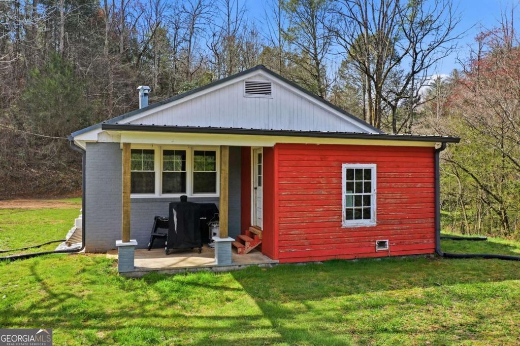 229 Seth Hyatt Road, Ellijay, GA 30540