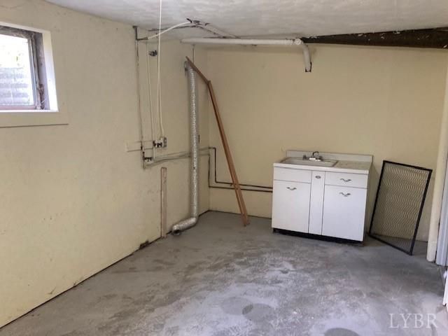 1009 Randolph Lane, Lynchburg, VA 24502