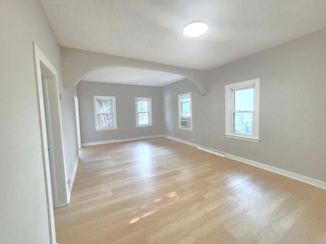 712 Maple Street W, Stillwater, MN 55082
