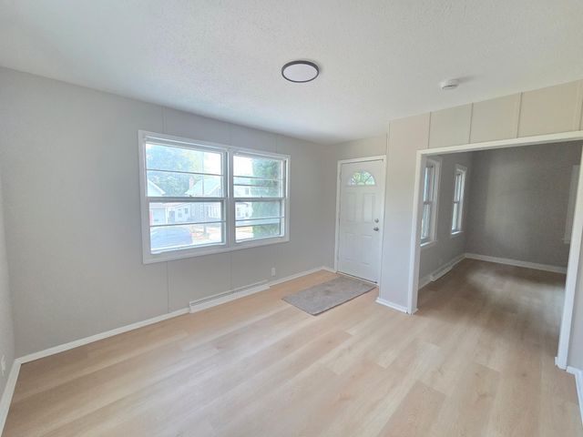 712 Maple Street W, Stillwater, MN 55082