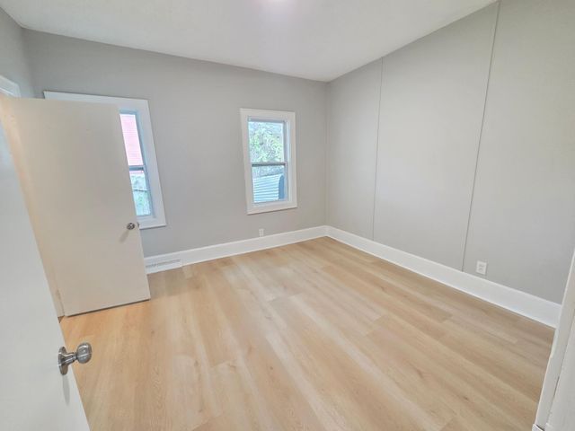 712 Maple Street W, Stillwater, MN 55082
