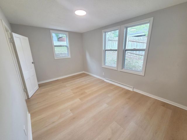 712 Maple Street W, Stillwater, MN 55082