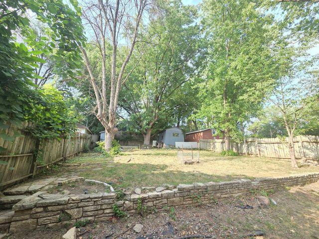 712 Maple Street W, Stillwater, MN 55082