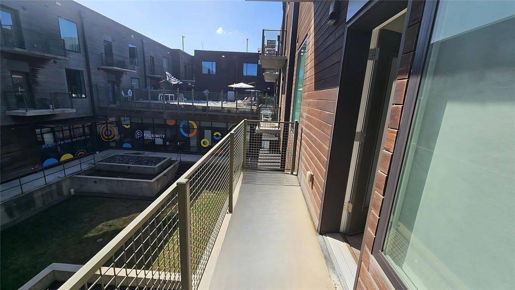 1800 E 4th ST 250, Austin, TX 78702