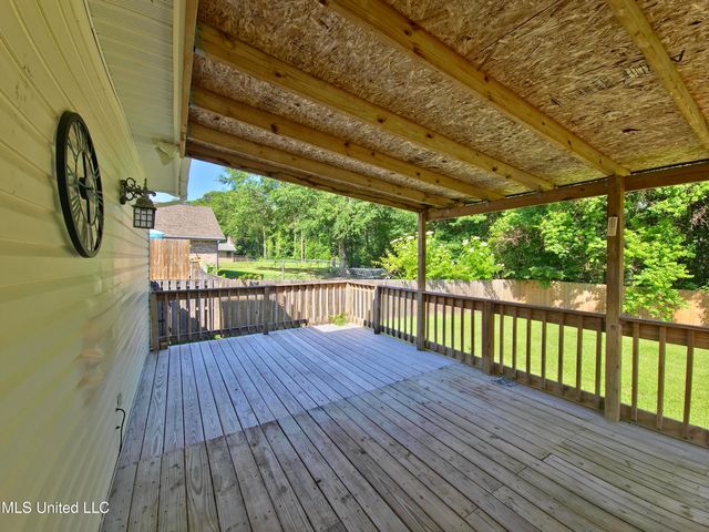 1334 Diller Road, Ocean Springs, MS 39564