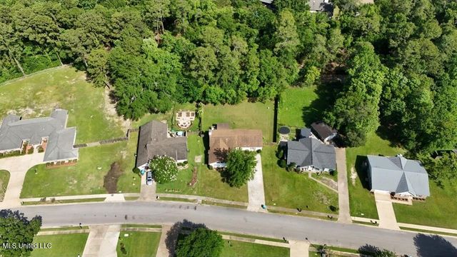 1334 Diller Road, Ocean Springs, MS 39564