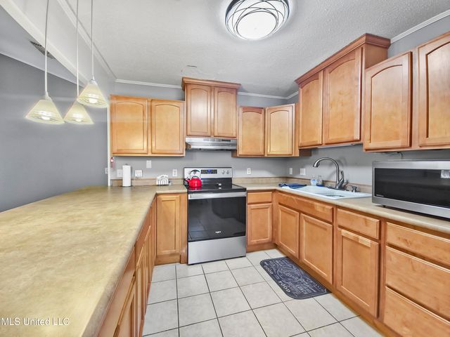1334 Diller Road, Ocean Springs, MS 39564