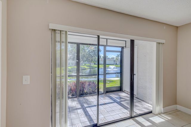 601 Sabal Ridge Circle A, Palm Beach Gardens, FL 33418