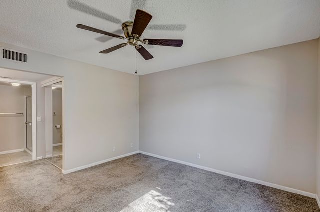 601 Sabal Ridge Circle A, Palm Beach Gardens, FL 33418