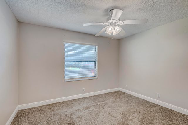 601 Sabal Ridge Circle A, Palm Beach Gardens, FL 33418