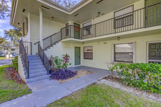 601 Sabal Ridge Circle A, Palm Beach Gardens, FL 33418
