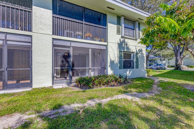 601 Sabal Ridge Circle A, Palm Beach Gardens, FL 33418