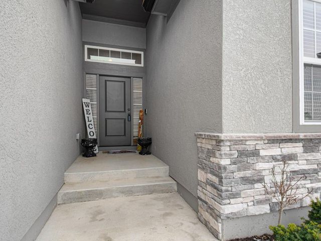 807 NE Algonquin Street B, Lee's Summit, MO 64064