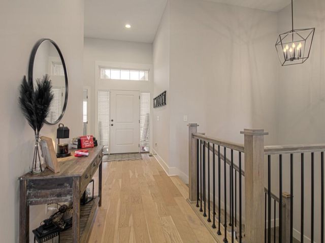 807 NE Algonquin Street B, Lee's Summit, MO 64064