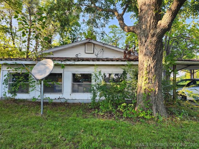 28945 S Highway 2 Street, Porum, OK 74455