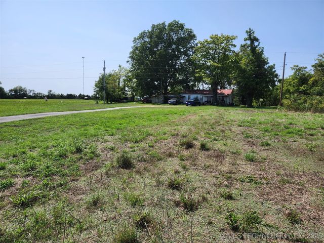 28945 S Highway 2 Street, Porum, OK 74455