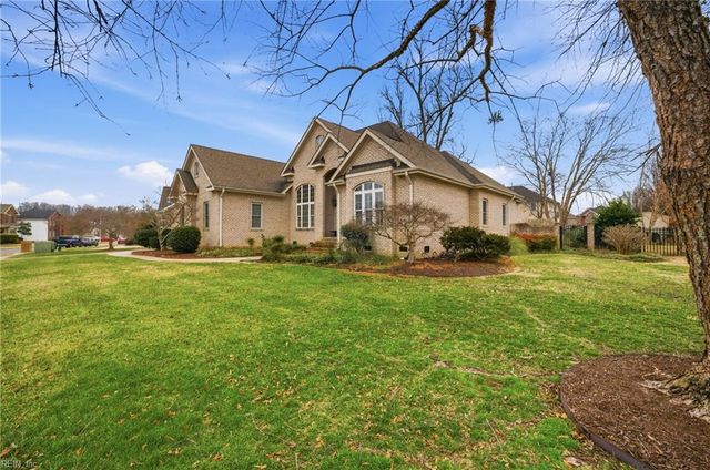 211 Ravenna CRSE, Chesapeake, VA 23322