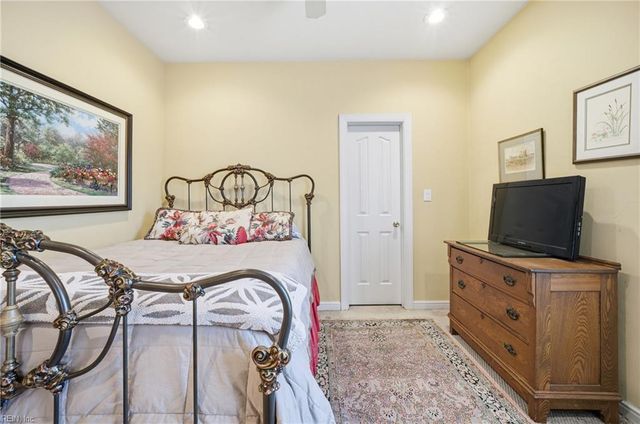 211 Ravenna CRSE, Chesapeake, VA 23322