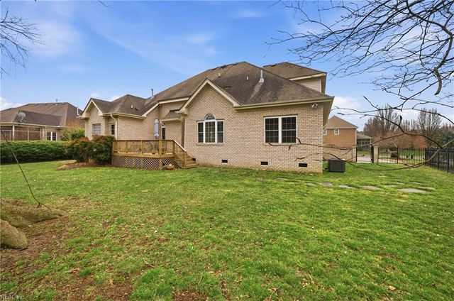 211 Ravenna CRSE, Chesapeake, VA 23322