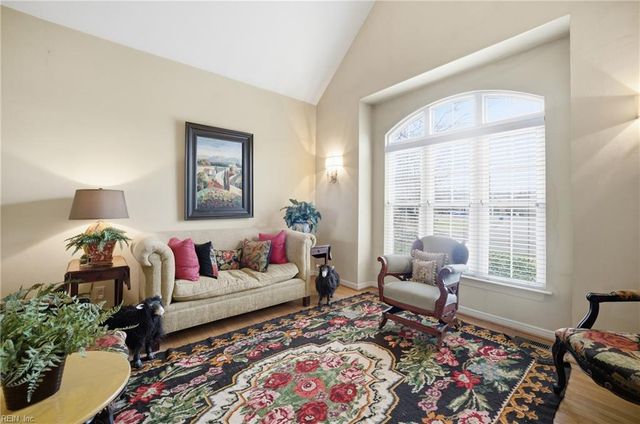 211 Ravenna CRSE, Chesapeake, VA 23322