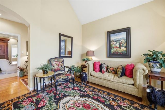 211 Ravenna CRSE, Chesapeake, VA 23322