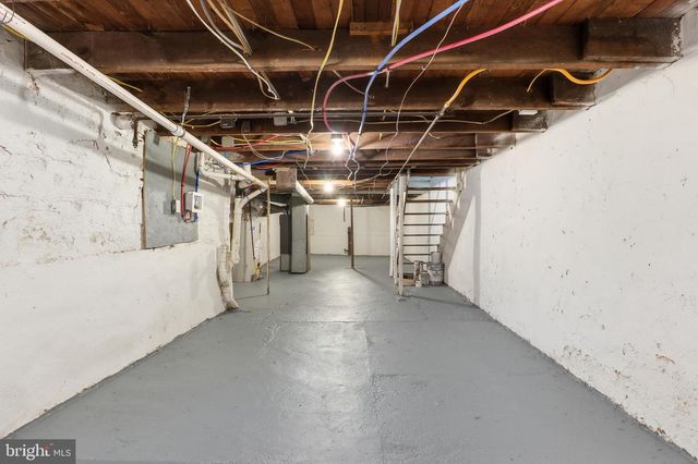 621 WALLACE ST, York, PA 17403