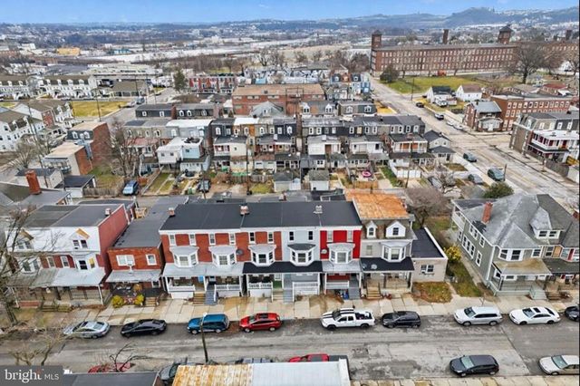 621 WALLACE ST, York, PA 17403