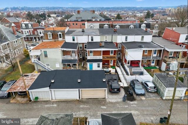 621 WALLACE ST, York, PA 17403