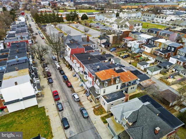 621 WALLACE ST, York, PA 17403