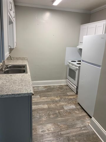 900 S Limestone Street Street, Gaffney, SC 29340