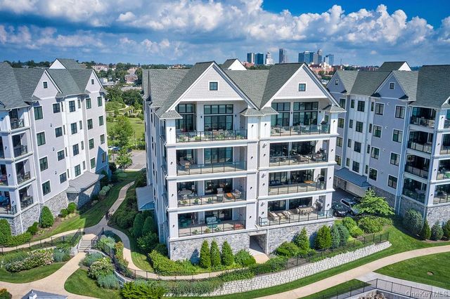 780 Davenport Avenue 8PH, New Rochelle, NY 10805
