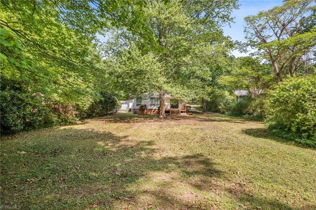 2523 Overbrook Drive, Greensboro, NC 27408