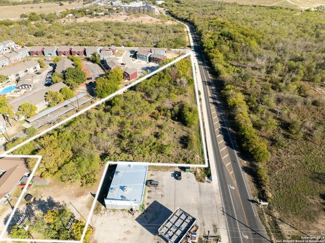 300 Whitewood, San Antonio, TX 78242