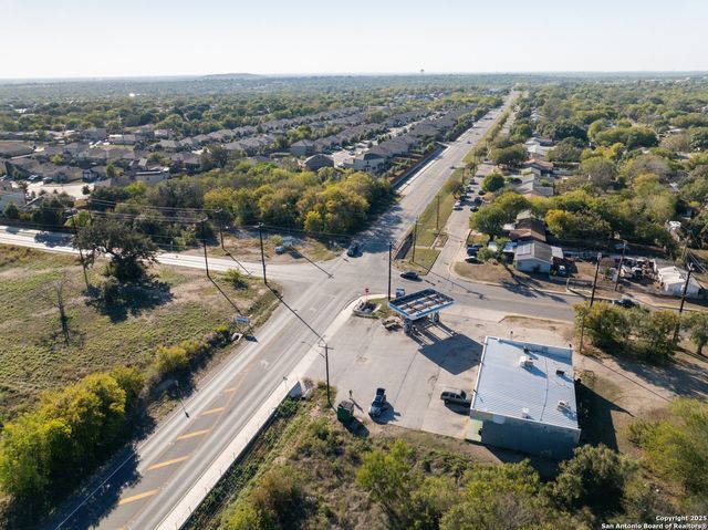 300 Whitewood, San Antonio, TX 78242