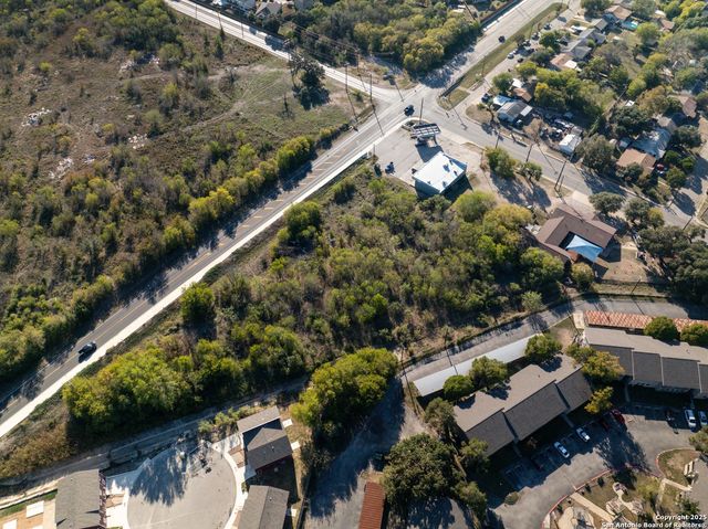 300 Whitewood, San Antonio, TX 78242