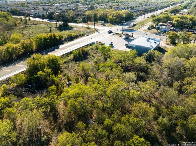 300 Whitewood, San Antonio, TX 78242