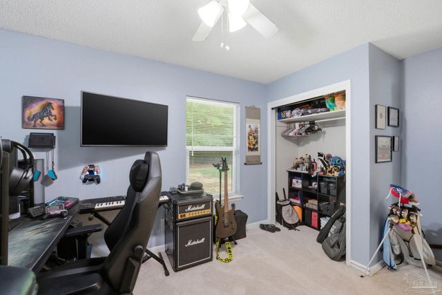 7046 Rolling Hills Rd, Pensacola, FL 32505