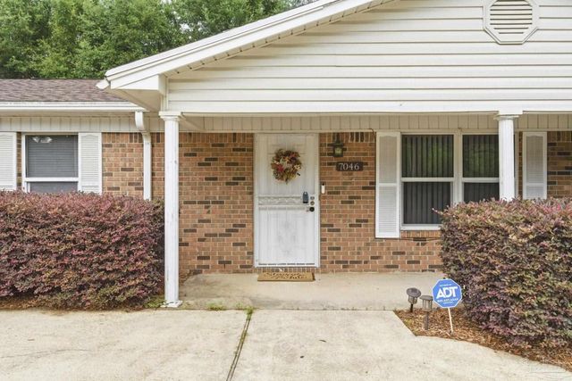 7046 Rolling Hills Rd, Pensacola, FL 32505