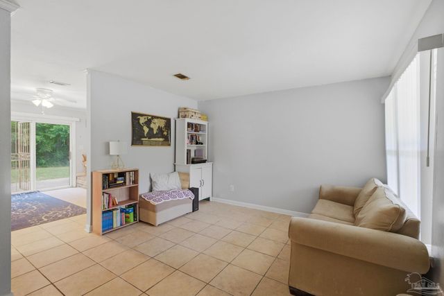7046 Rolling Hills Rd, Pensacola, FL 32505