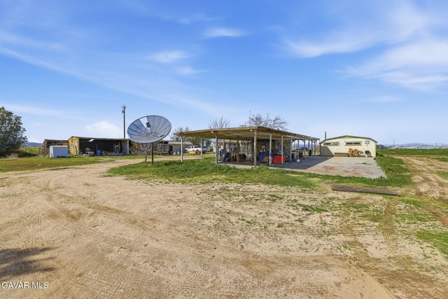 9200 W Avenue H, Lancaster, CA 93536