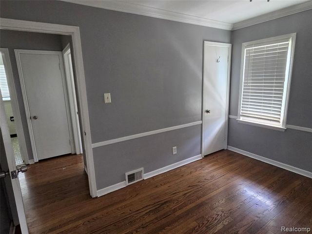 23745 Oak Street, Dearborn, MI 48128