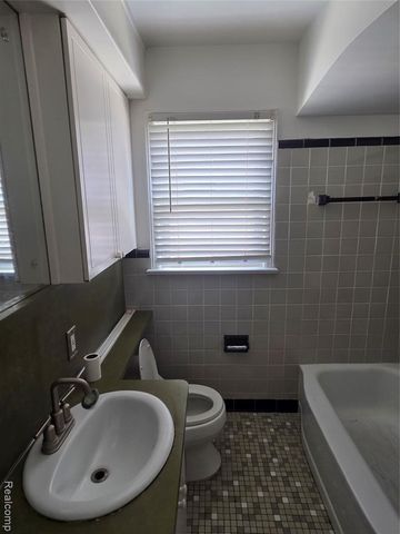 23745 Oak Street, Dearborn, MI 48128